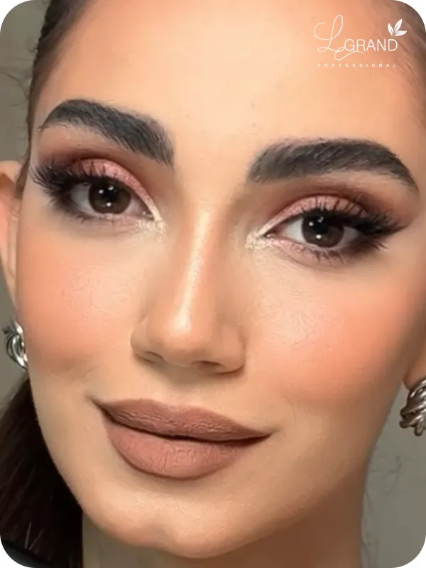 رژلب قهوه ای برای پوست سفید