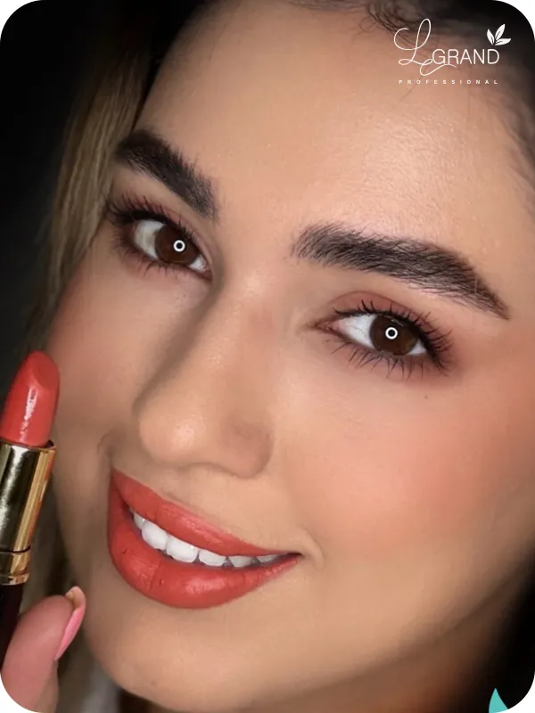 رژلب هلویی مناسب پوست گندمی