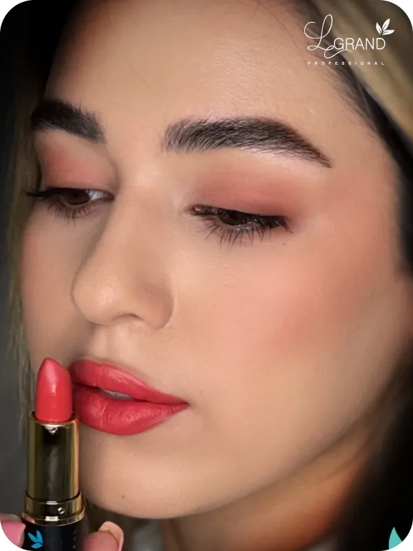 رژلب گلبهی مناسب پوست گندمی