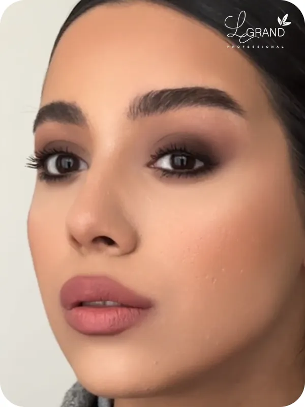 رژلب صورتی دخترانه