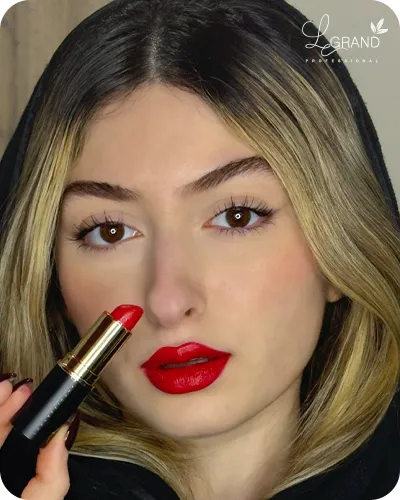 رژلب مناسب پوست سفید و موی روشن