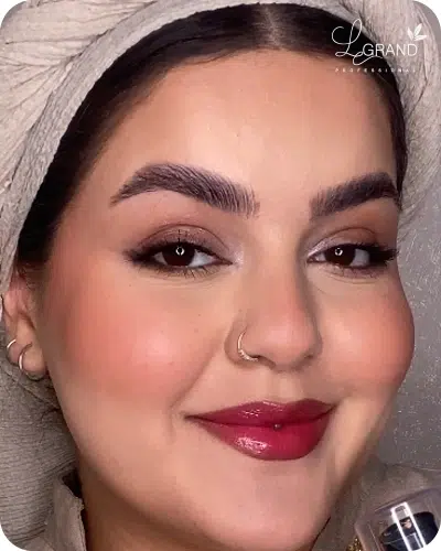 رژ لب صورتی بنفش لگراند مناسب پوست خنثی