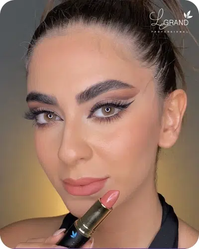 رژلب گوشتی کالباسی مناسب پوست روشن