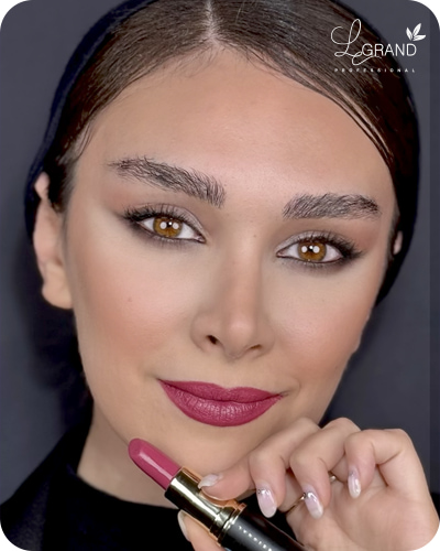 بنفش صورتی برای پوست‌ گندمی