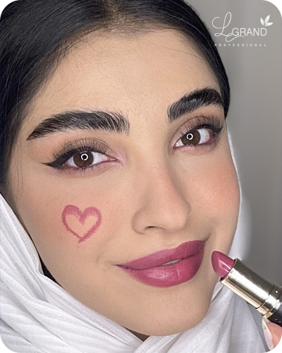 بنفش صورتی مناسب برای پوست‌ های گندمی