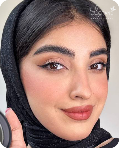 رژلب مناسب لباس سبز فیروزه ای