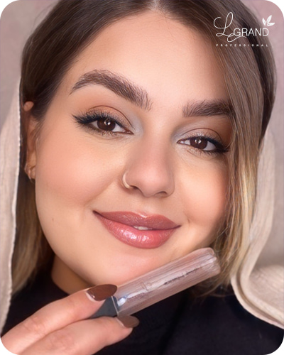 رژلب لیپ گلاس مناسب لباس قرمز