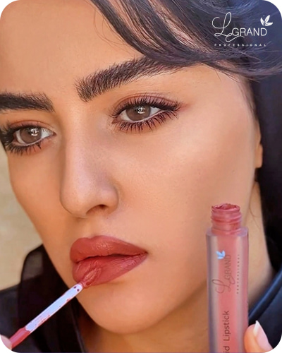 رژلب قهوه ای آجری برای لباس قرمز