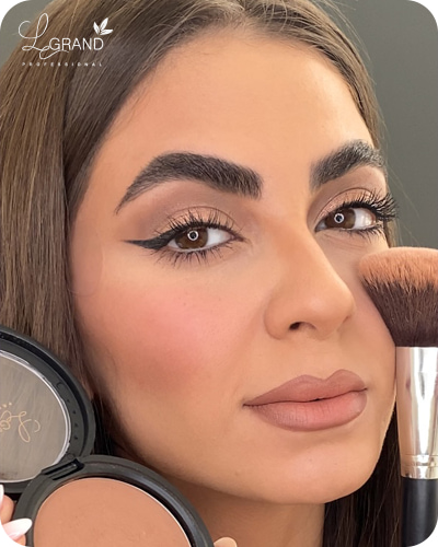 رژ لب نود مناسب سایه بنفش