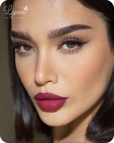 رژگونه 301 مناسب آرایش صورت گرد