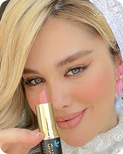 رژلب جامد مناسی آرایش زمستونی